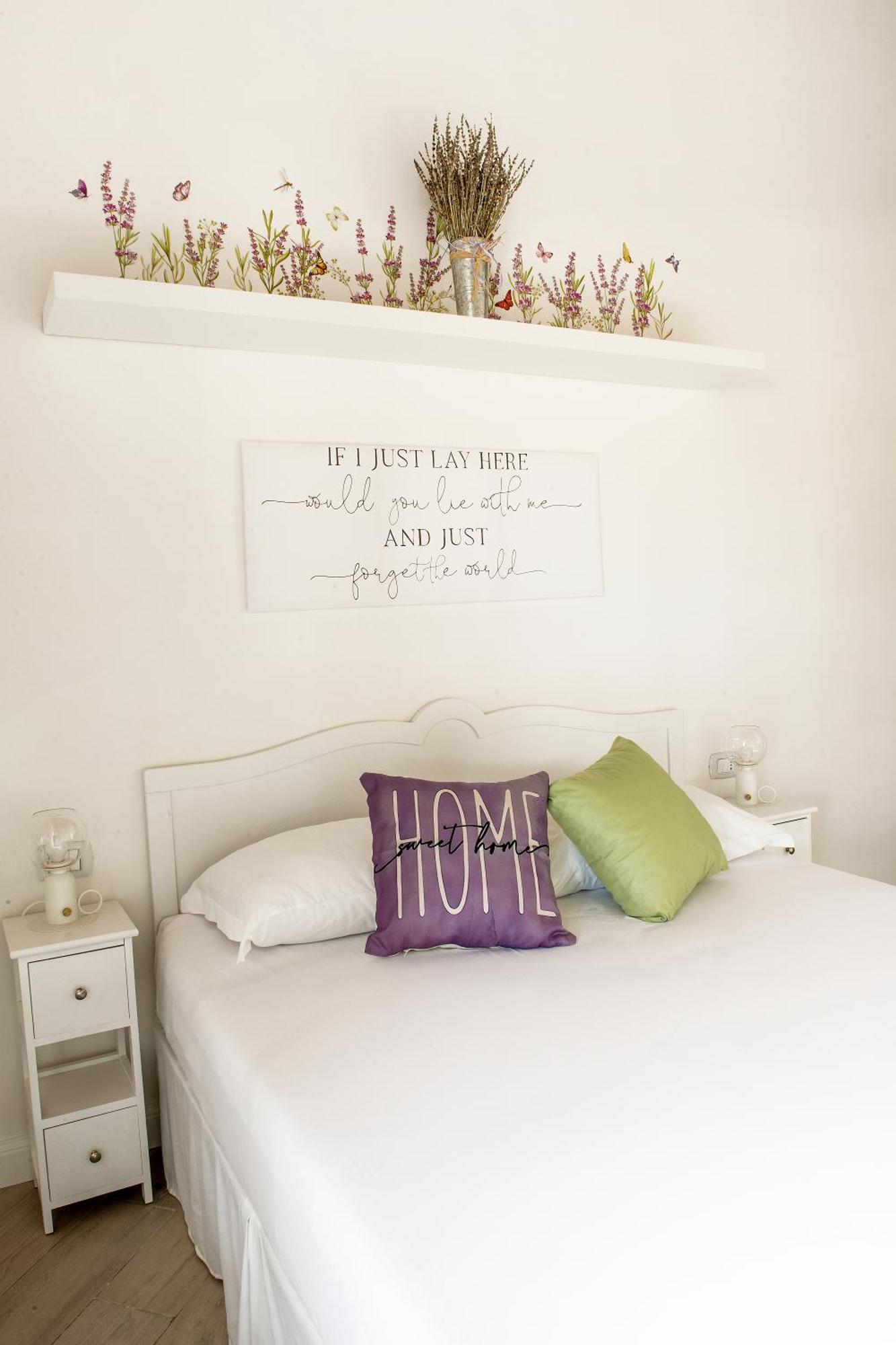 Love Nests By The Bell Tower Lodge Palidoro Bagian luar foto